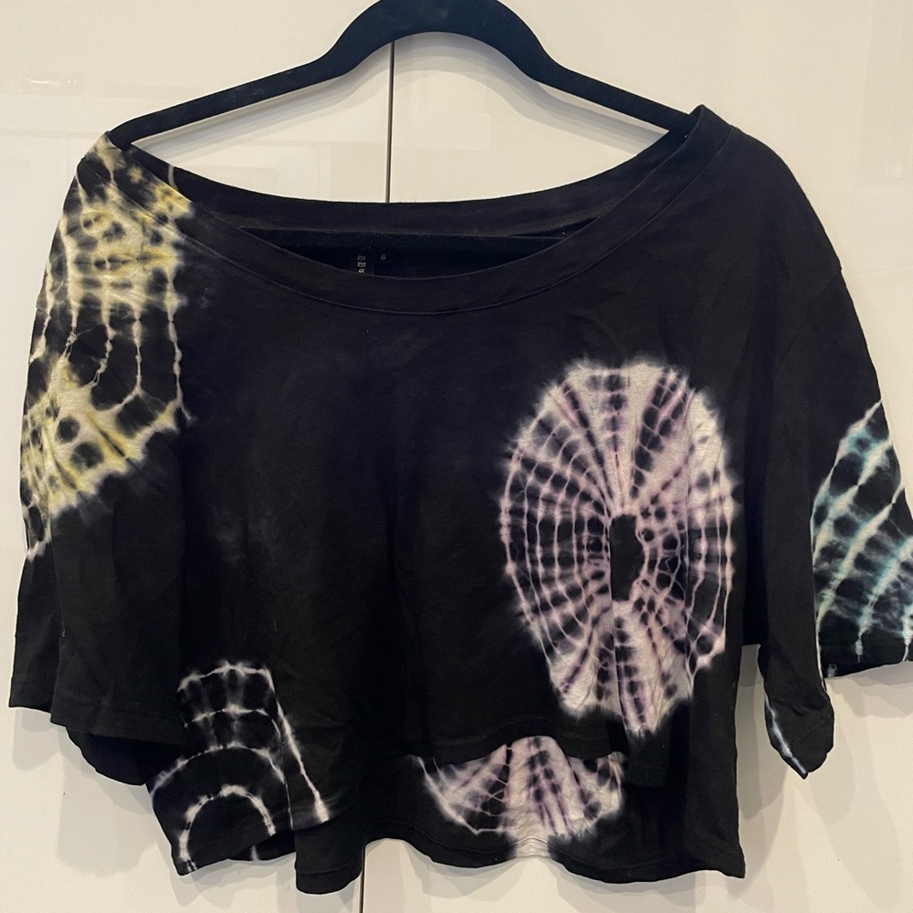 LF black tie dye crop tee shirt
